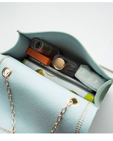 One ShoulderFashion Lock Chain Diagonal Bag