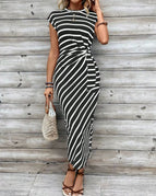 Black And White Stripes / L