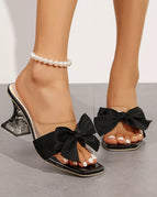 Black / 35