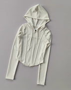 L / White