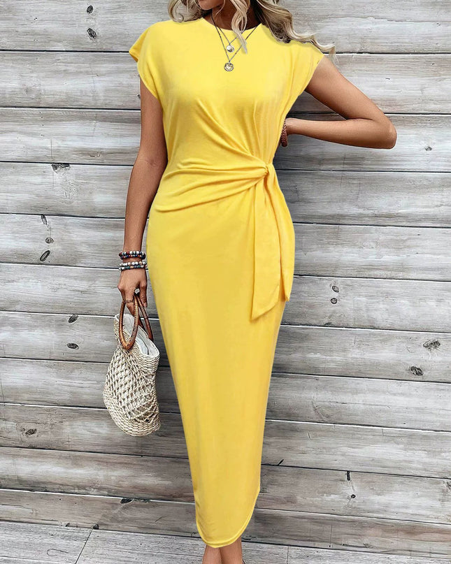 Elegant Waist Strap Striped Round Neck Short Sleeve And Long Pattern Dress