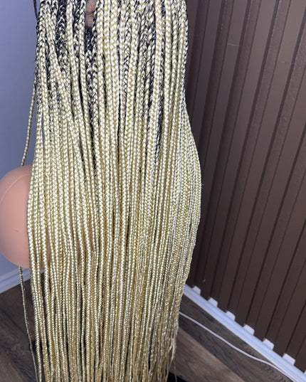 Darkroot 613 knotless braid