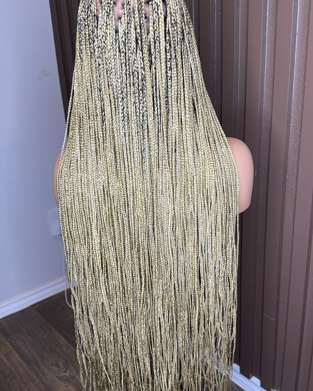 Darkroot honey blonde