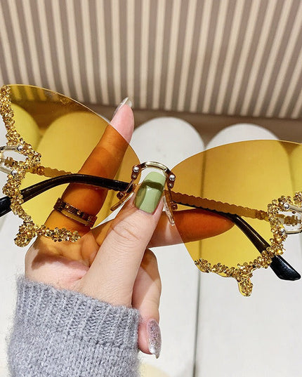 New Butterfly Shape Sunglasses Women's Fashion Personality Exaggerated Sunglasses with Diamonds Get DreSsT with Elise LLC