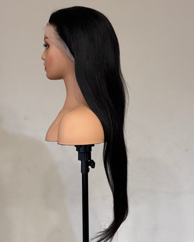 Boss Flow – Brazilian Straight Lace Front Wig (Natural Black)