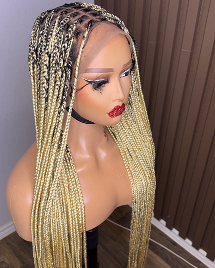 Darkroot 613 knotless braid