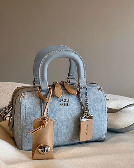 Women's Trendy Platinum Blue Sea Area Pillow Shoulder Bags Rirati
