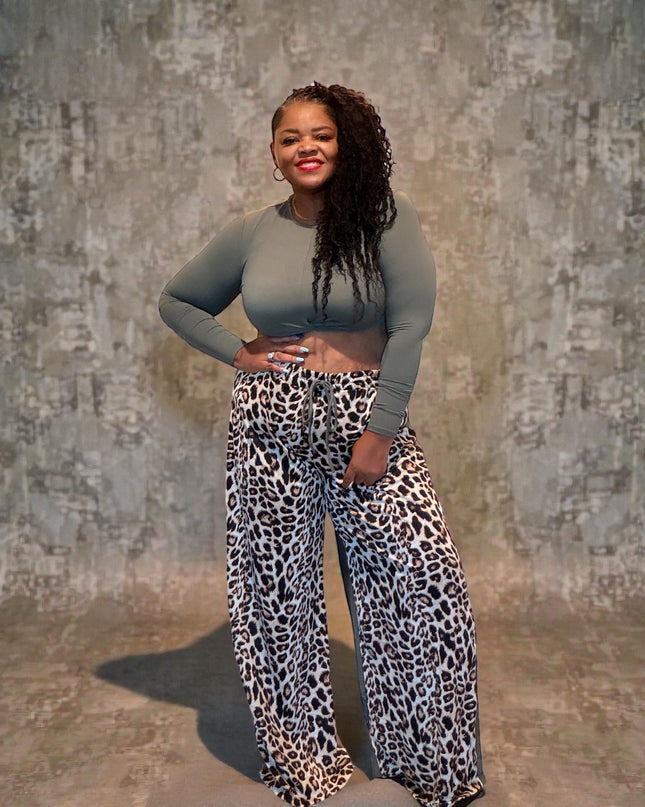 Plus Size Long Sleeve Top And Wide Leg Lepard Print Pants Set