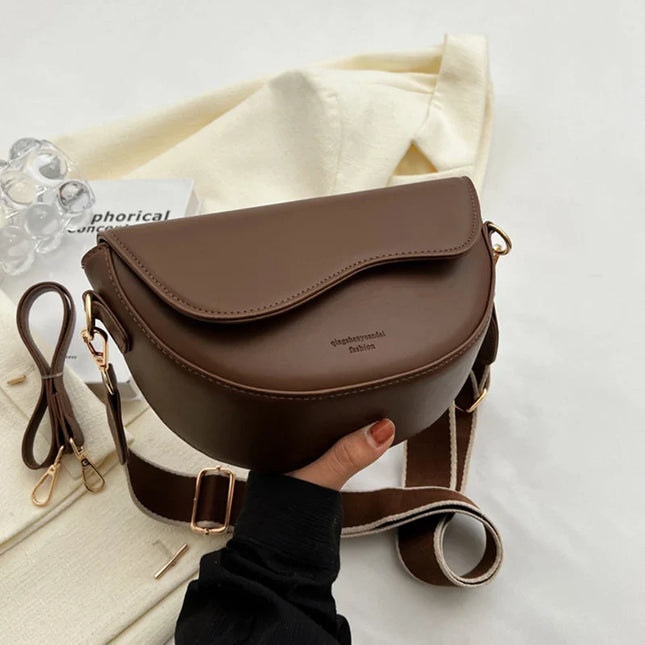 Brown Saddle Bag: Vintage Style PU Leather Crossbody Bag for Women | Fashionable Wide Strap Shoulder Bag