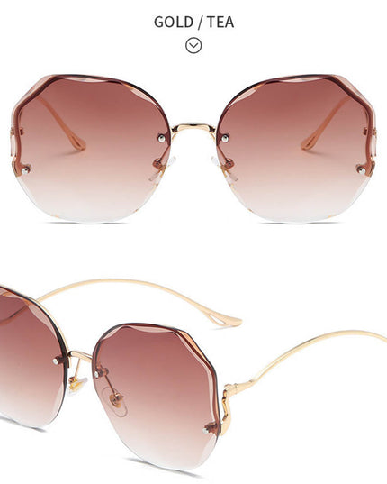 Women's Stylish Vintage Oversized Square Gradient Sunglasses | ZAKAPOP