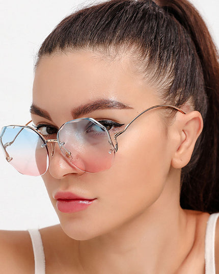 Women's Stylish Vintage Oversized Square Gradient Sunglasses | ZAKAPOP
