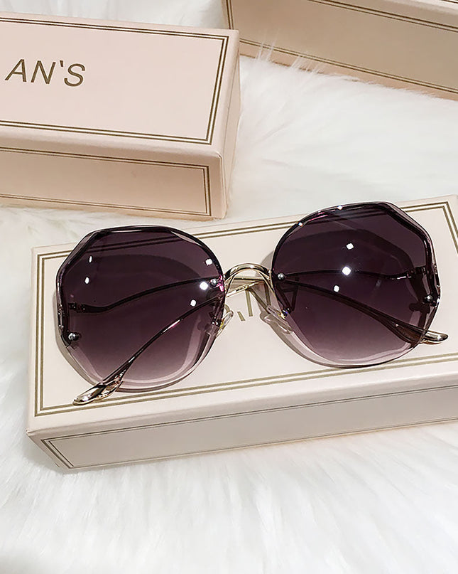 Women's Stylish Vintage Oversized Square Gradient Sunglasses | ZAKAPOP