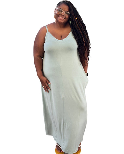 Women's Plus Size Cami Maxi Dress with Pockets
