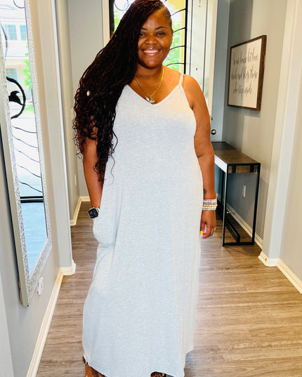 Women's Plus Size Cami Maxi Dress with Pockets